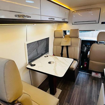 Ford Transit Campervan Hotell Cuzco Eksteriør bilde